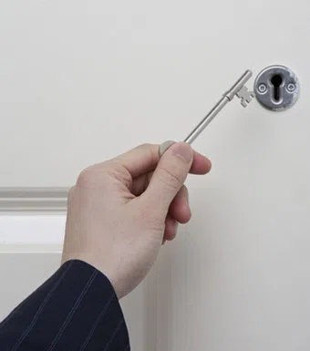 Father Son Locksmith Store Maineville, OH 513-323-3101 - key-making